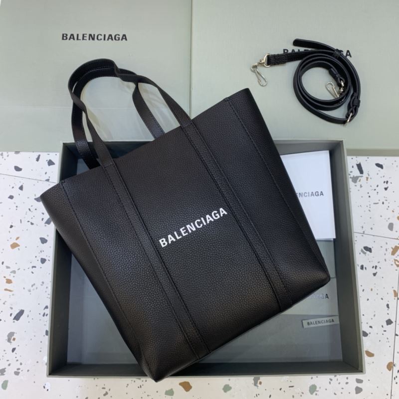 Ba*len*cia*ga shopping bags